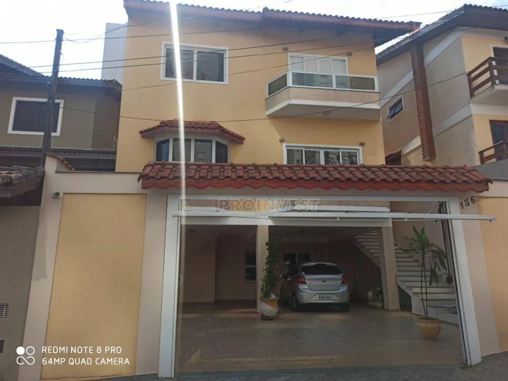 Casa à venda com 3 quartos, 250m² - Foto 2