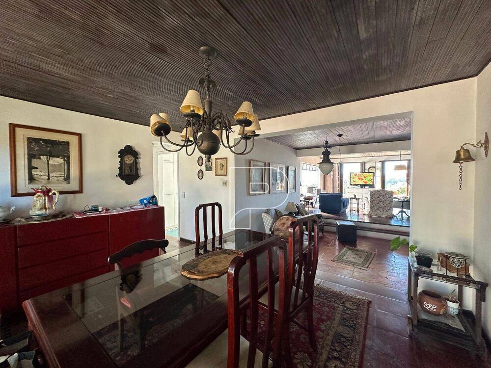 Casa, 3 quartos, 370 m² - Foto 1