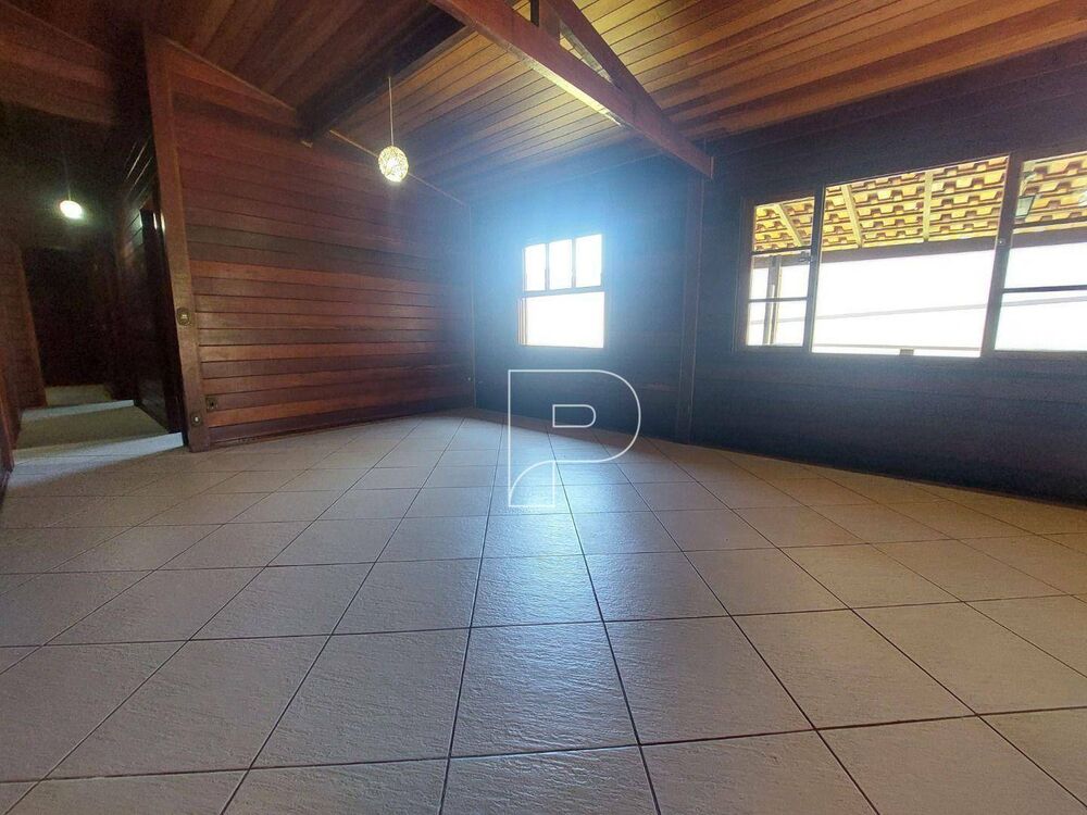 Casa, 3 quartos, 168 m² - Foto 2