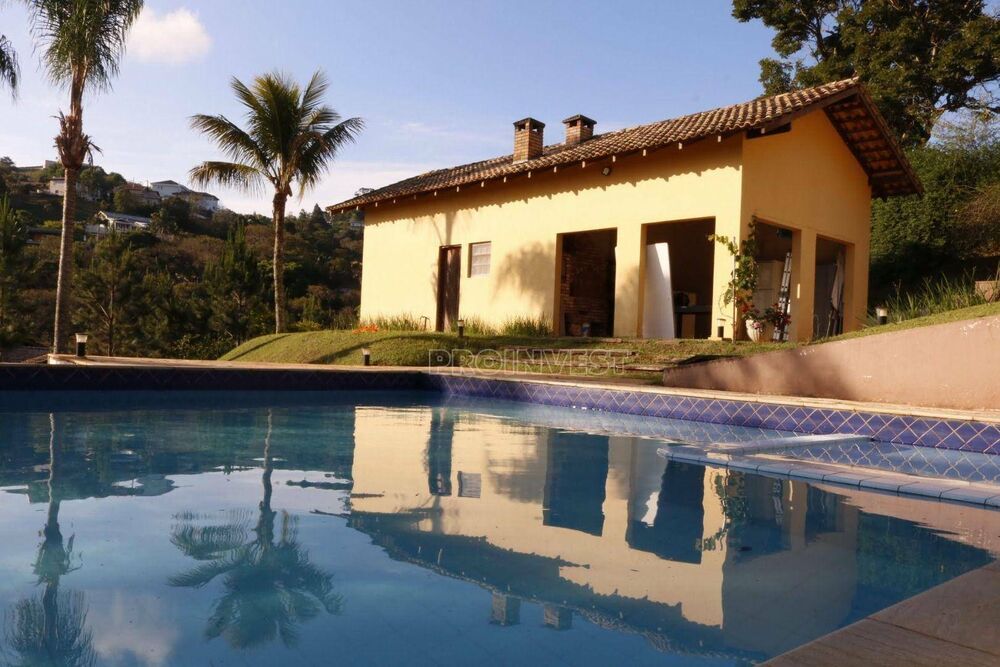 Casa de Condomínio à venda com 4 quartos, 360m² - Foto 2