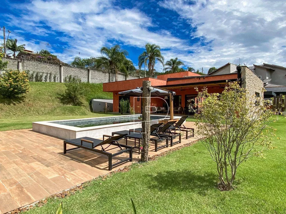 Casa de Condomínio à venda com 3 quartos, 420m² - Foto 1