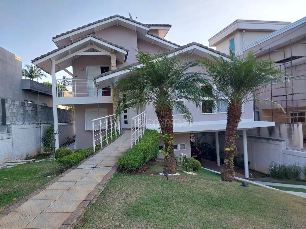 Casa de Condomínio à venda com 4 quartos, 301m² - Foto 1