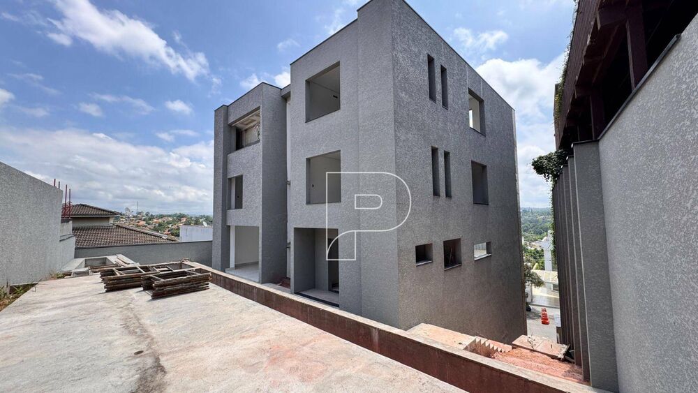 Casa de Condomínio à venda com 5 quartos, 520m² - Foto 2