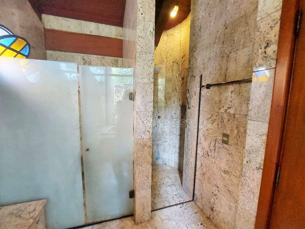Casa de Condomínio à venda e aluguel com 3 quartos, 562m² - Foto 3