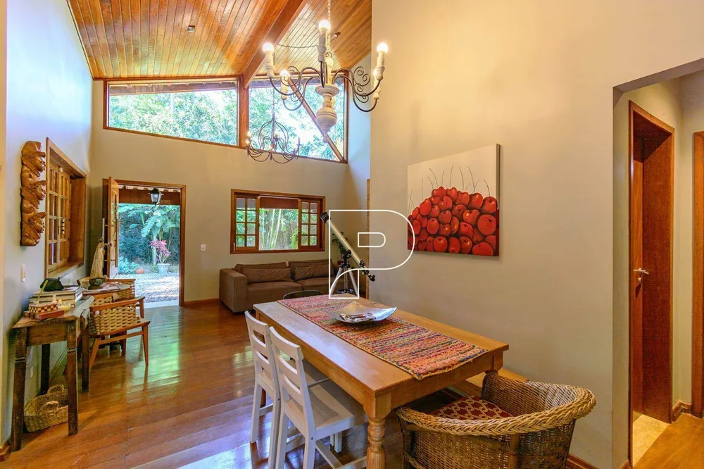 Casa, 4 quartos, 350 m² - Foto 1