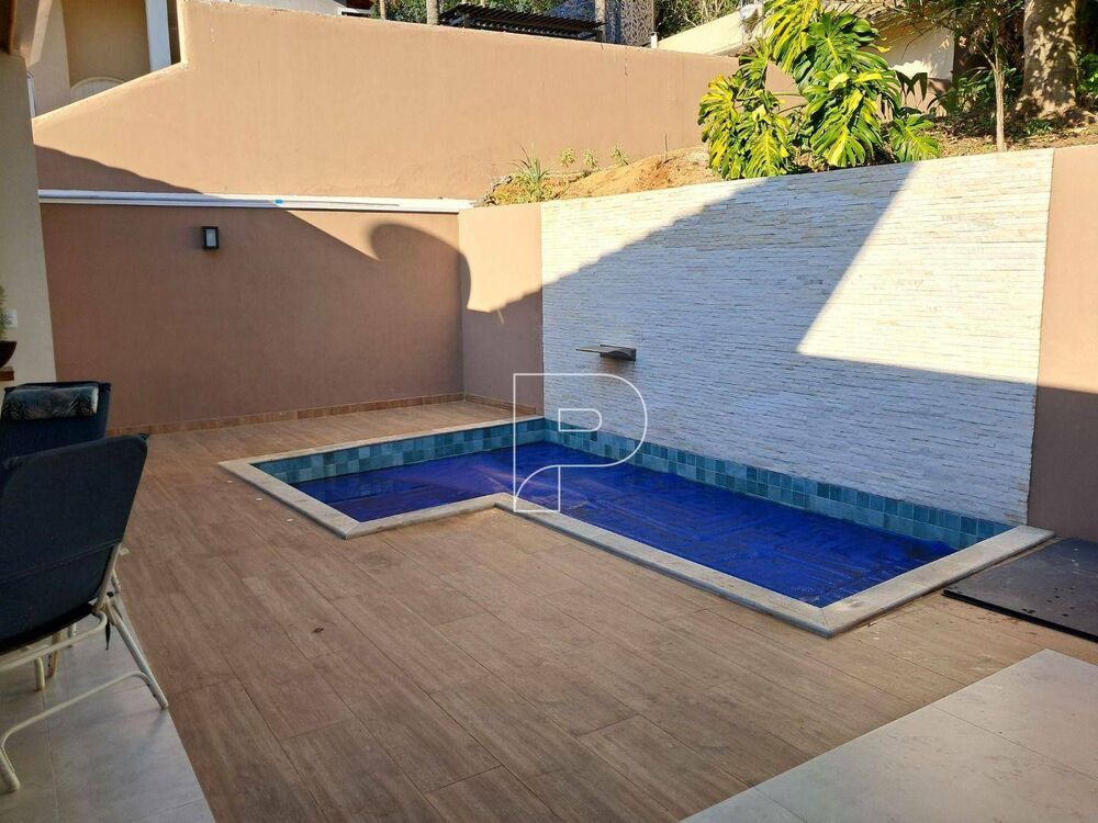 Casa de Condomínio à venda com 3 quartos, 200m² - Foto 1