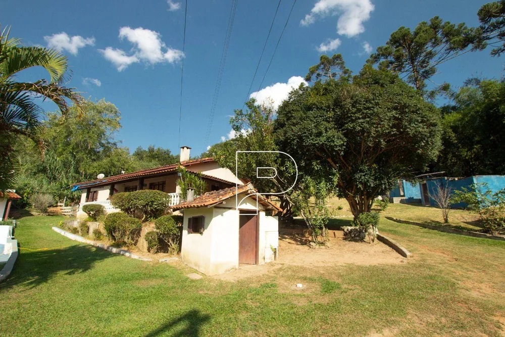 Chácara, 3 quartos, 5689 m² - Foto 1