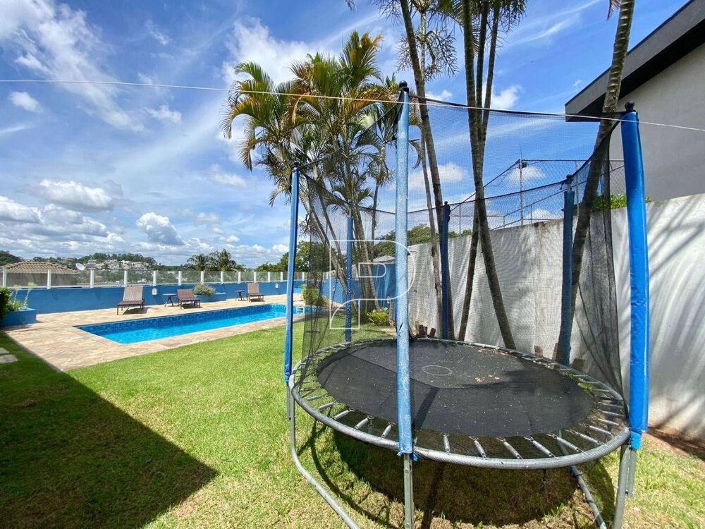Casa de Condomínio à venda com 4 quartos, 297m² - Foto 1