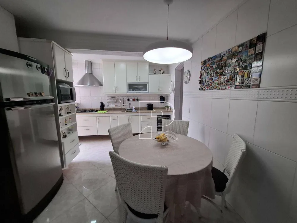 Casa, 3 quartos, 250 m² - Foto 1