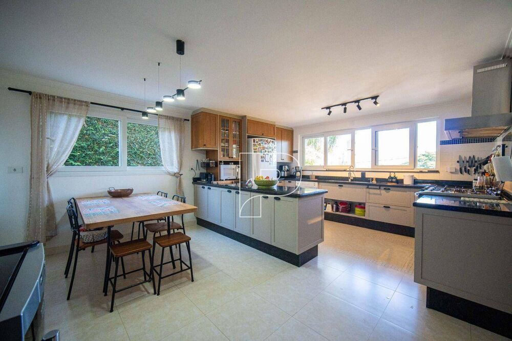 Casa de Condomínio à venda com 4 quartos, 450m² - Foto 4
