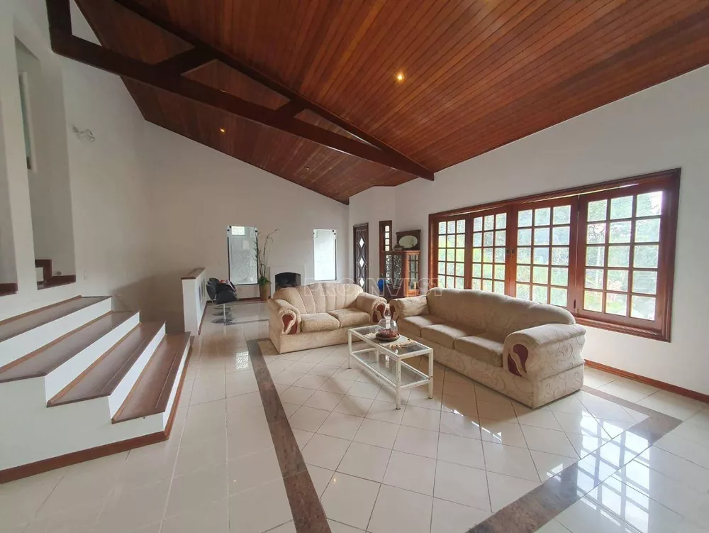 Casa de Condomínio à venda e aluguel com 5 quartos, 490m² - Foto 3