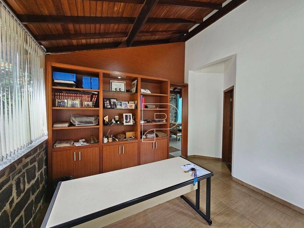 Casa, 3 quartos, 250 m² - Foto 4