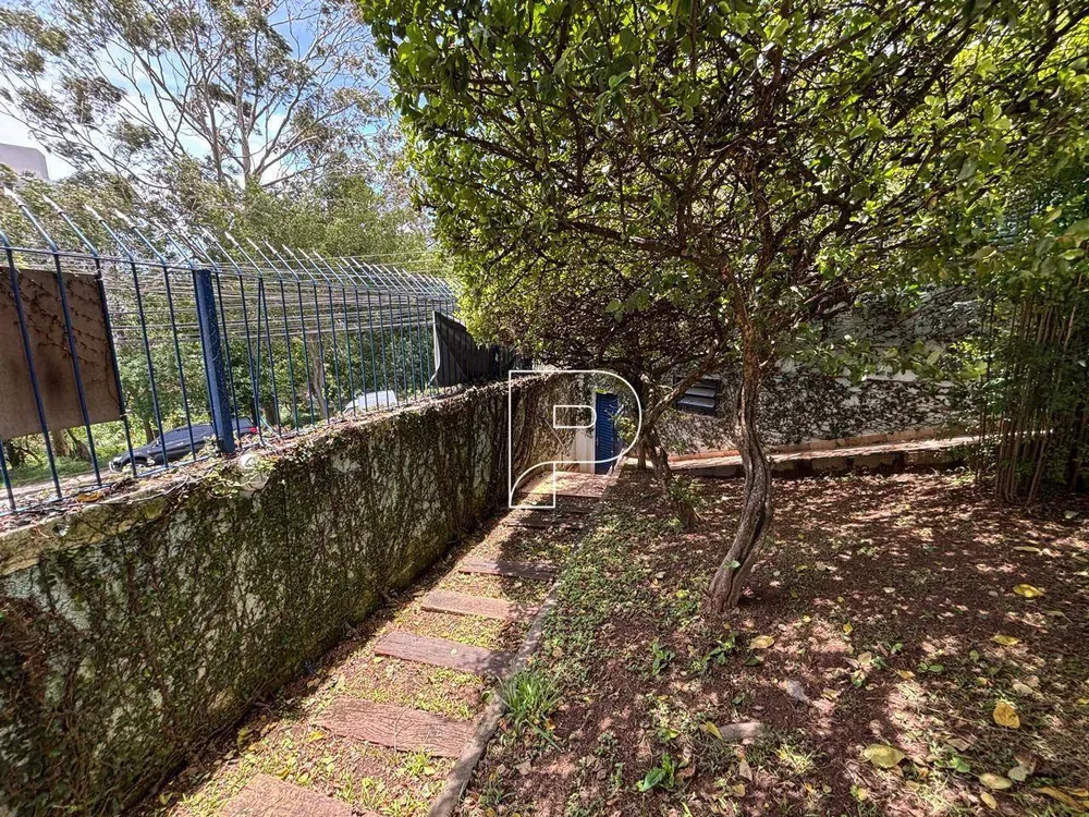 Casa, 3 quartos, 218 m² - Foto 1