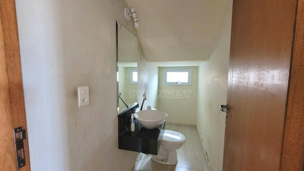 Casa de Condomínio à venda e aluguel com 3 quartos, 213m² - Foto 1