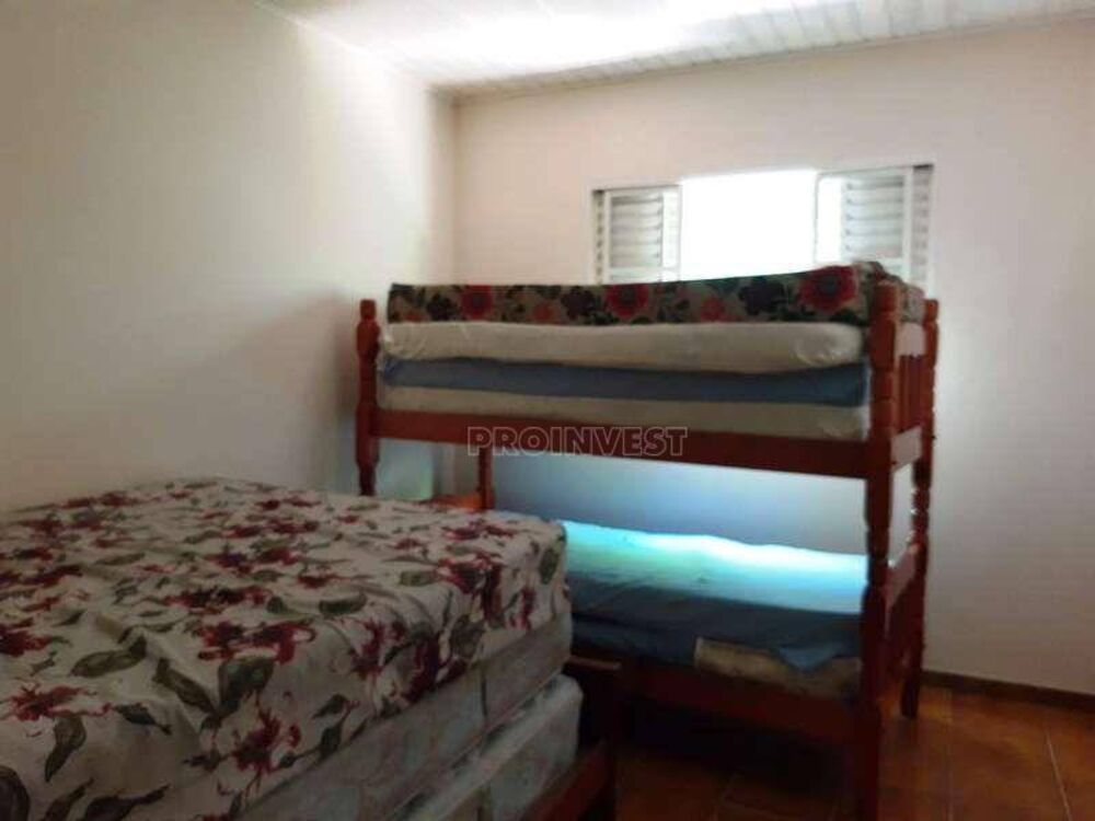 Chácara à venda com 3 quartos, 250m² - Foto 8