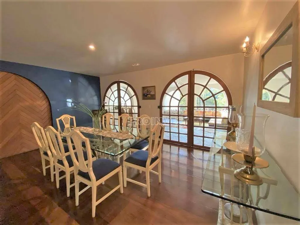 Casa, 5 quartos, 900 m² - Foto 1
