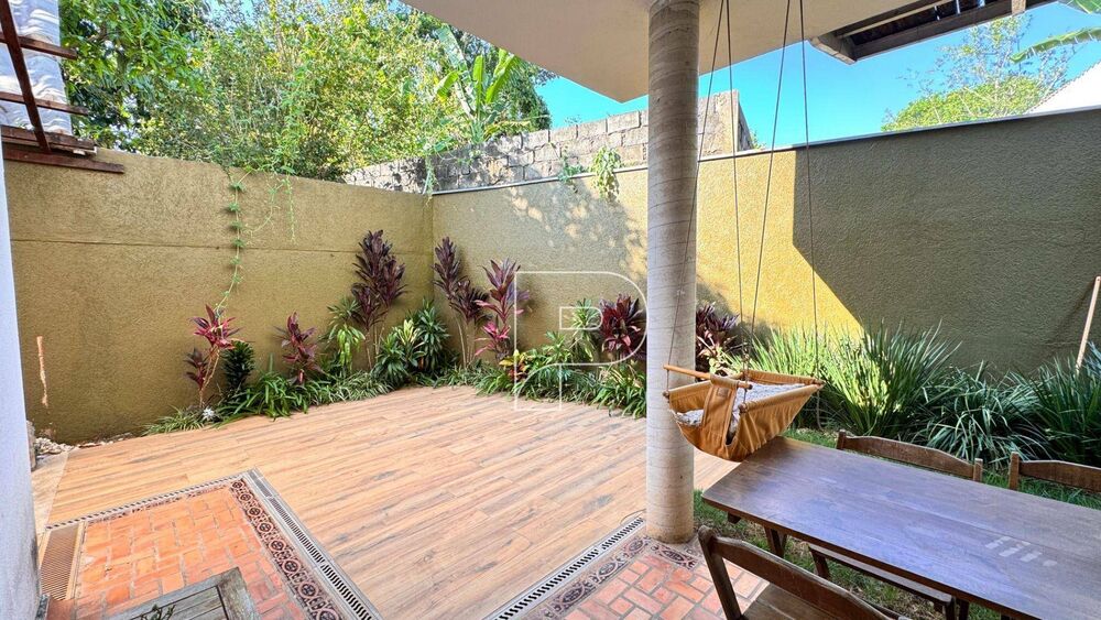Casa de Condomínio à venda com 3 quartos, 149m² - Foto 2