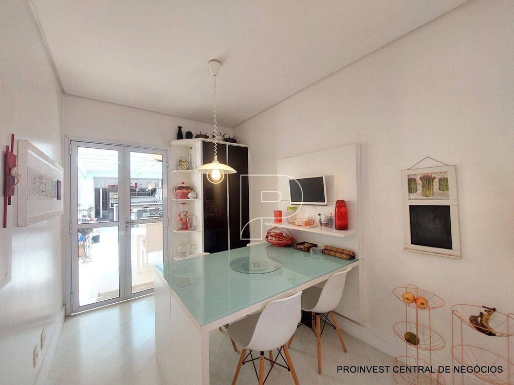 Casa de Condomínio à venda com 4 quartos, 297m² - Foto 4
