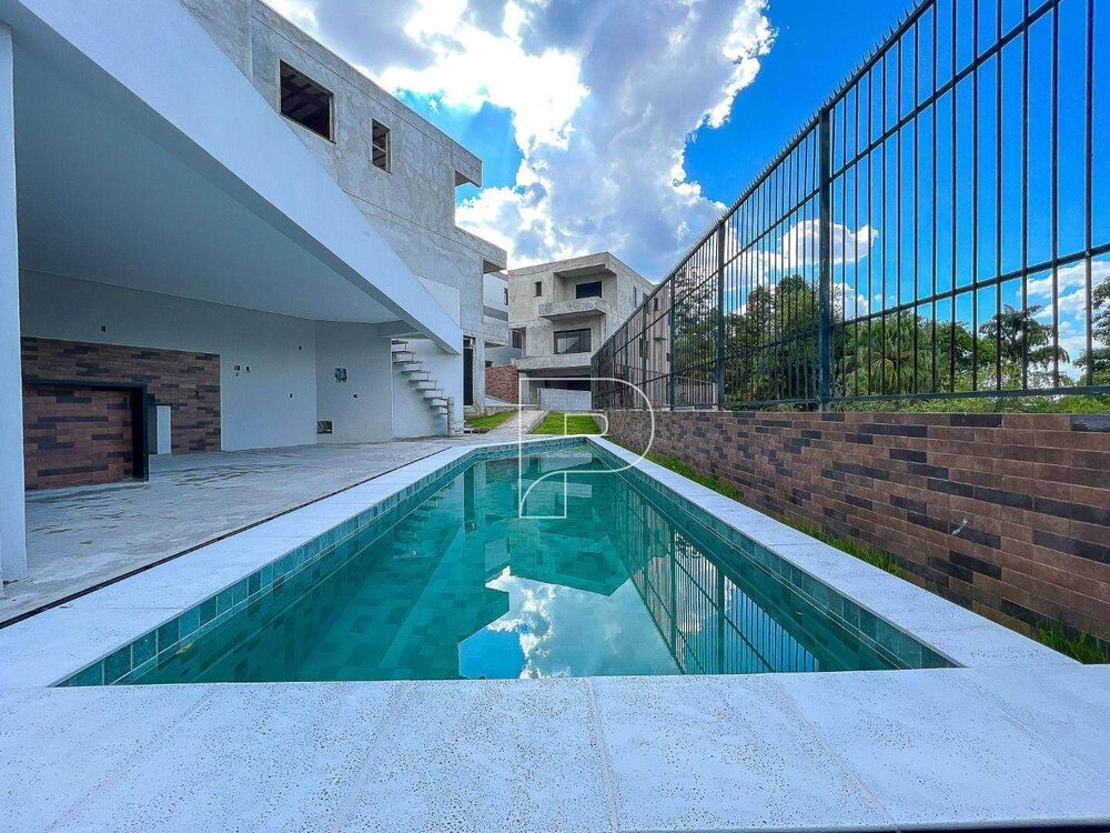 Casa de Condomínio à venda com 3 quartos, 326m² - Foto 4