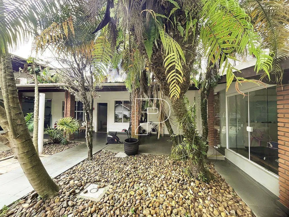 Casa, 5 quartos, 393 m² - Foto 1