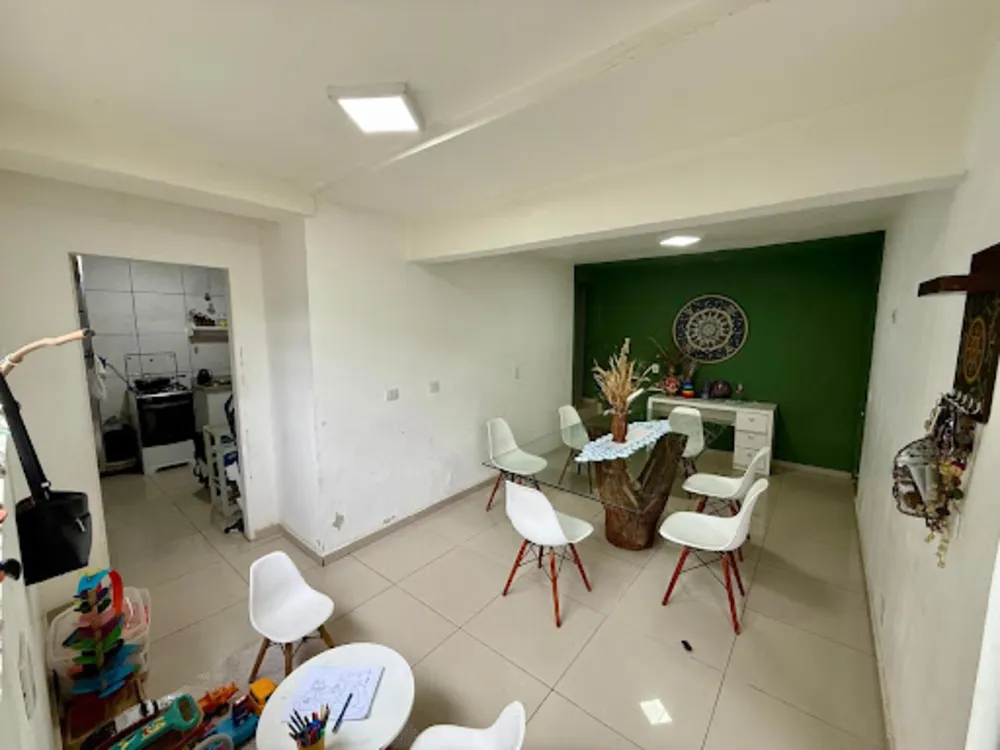 Casa, 4 quartos, 184 m² - Foto 1
