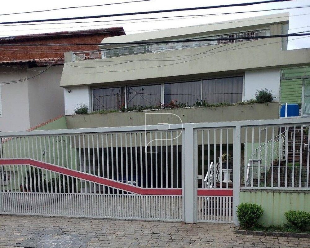 Casa, 4 quartos, 238 m² - Foto 1