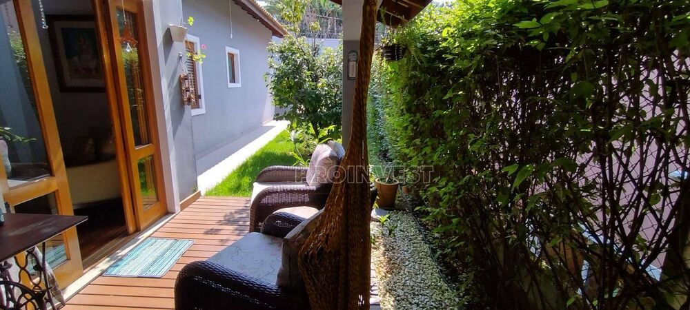 Casa à venda com 3 quartos, 239m² - Foto 6