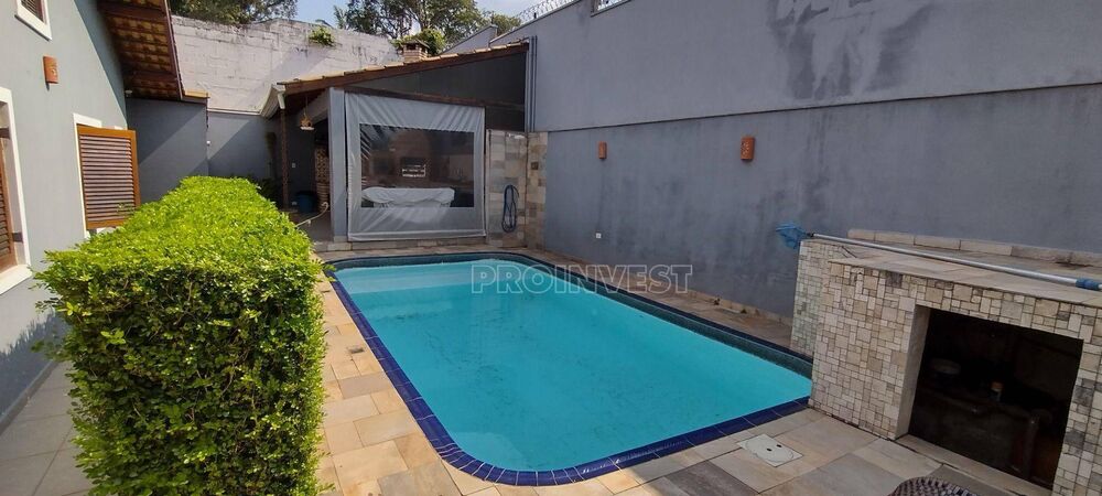 Casa à venda com 3 quartos, 239m² - Foto 7