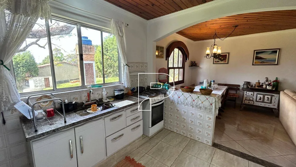 Chácara, 3 quartos, 4500 m² - Foto 1