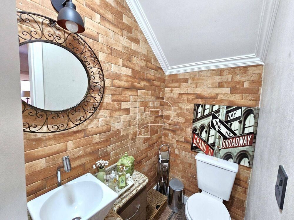 Casa de Condomínio à venda com 4 quartos, 288m² - Foto 1