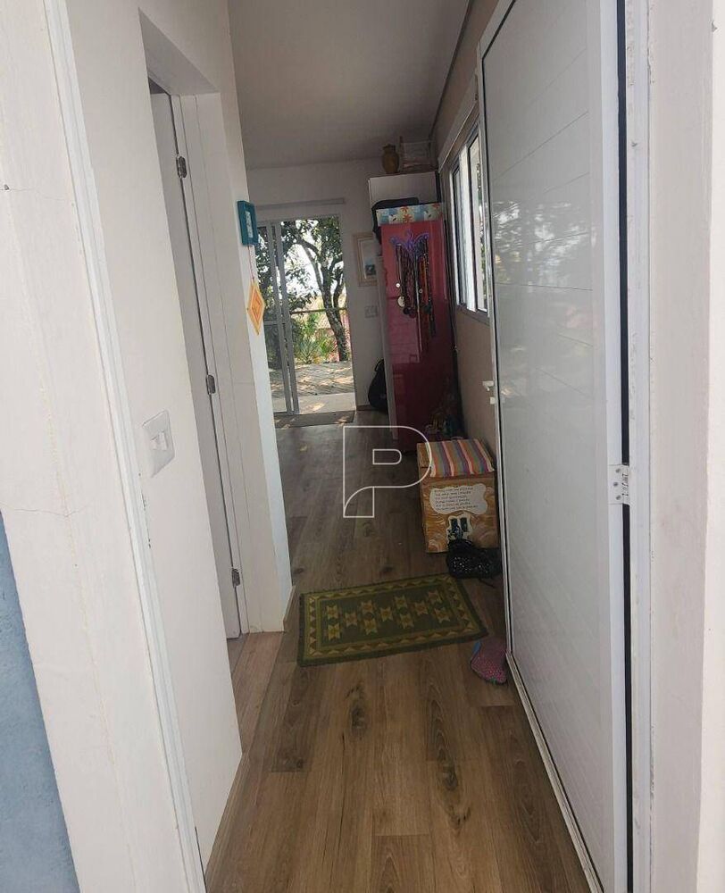 Casa de Condomínio à venda com 3 quartos, 229m² - Foto 2
