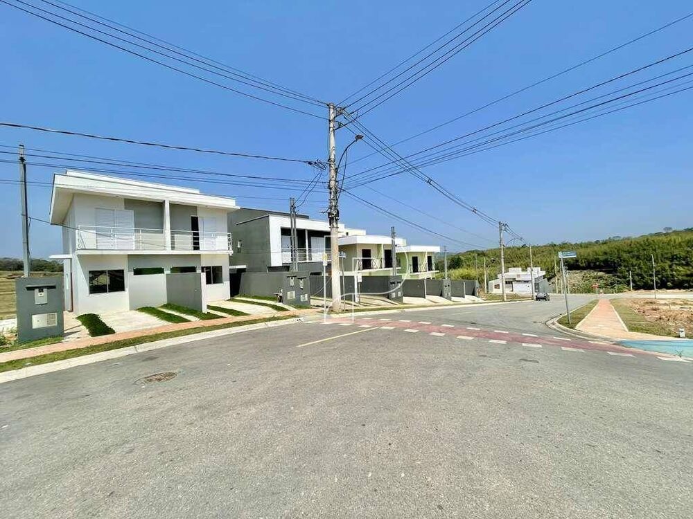 Casa de Condomínio à venda com 3 quartos, 80m² - Foto 1