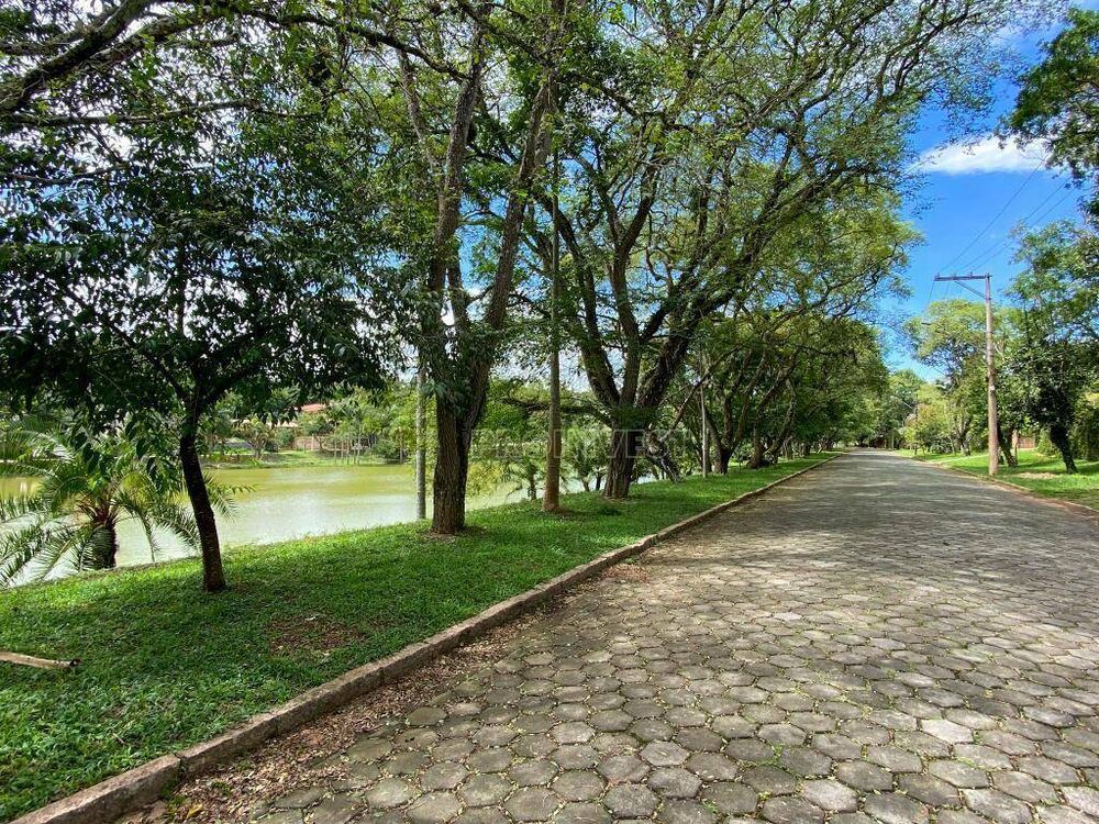 Casa de Condomínio à venda com 3 quartos, 238m² - Foto 3