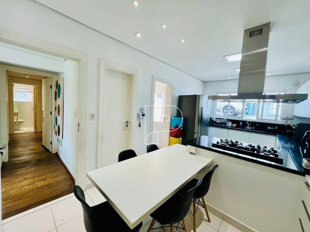 Casa à venda com 4 quartos, 500m² - Foto 1
