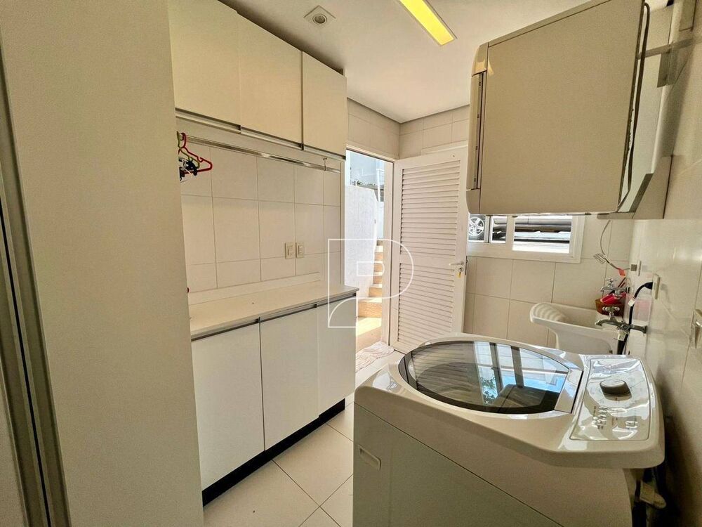 Casa à venda com 4 quartos, 500m² - Foto 2