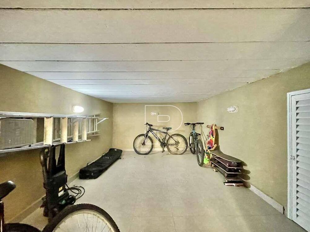 Casa de Condomínio à venda com 4 quartos, 450m² - Foto 8