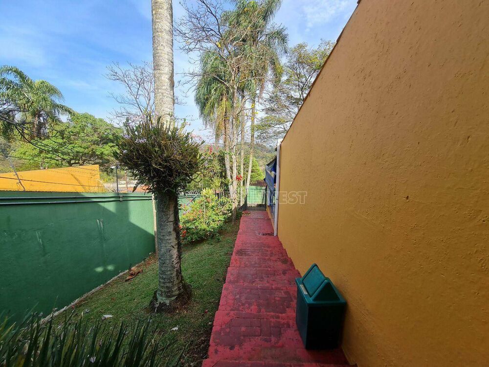 Casa à venda e aluguel com 5 quartos, 1200m² - Foto 1