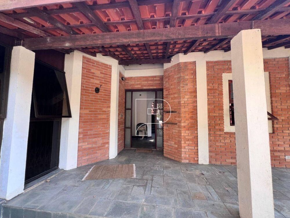 Casa de Condomínio à venda com 4 quartos, 570m² - Foto 3