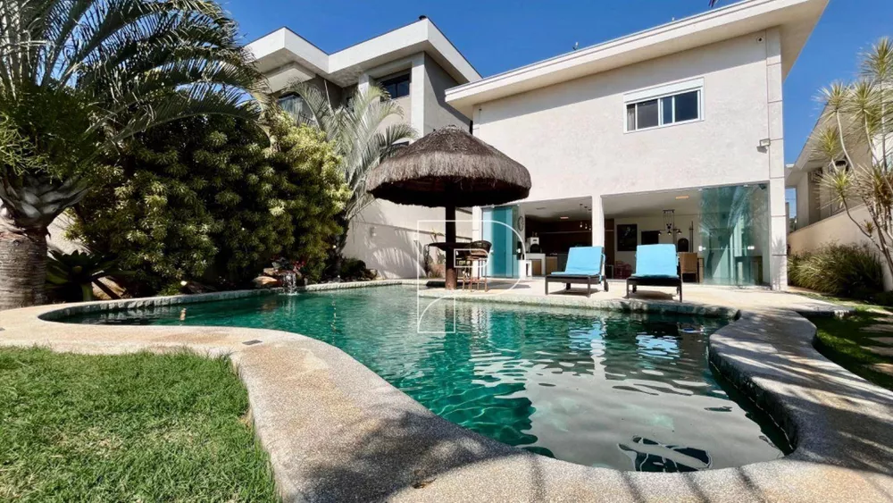 Casa de Condomínio à venda com 3 quartos, 380m² - Foto 1