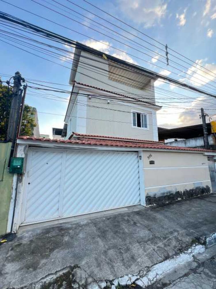 Casa à venda com 3 quartos, 170m² - Foto 1