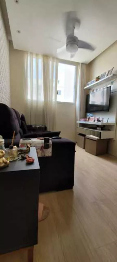 Apartamento à venda com 2 quartos, 48m² - Foto 2