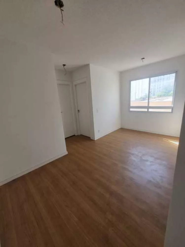 Apartamento à venda com 2 quartos, 45m² - Foto 3