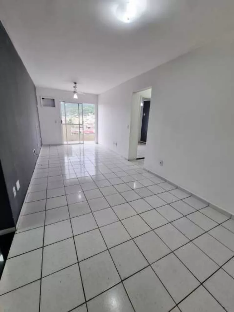 Apartamento à venda com 2 quartos, 73m² - Foto 4