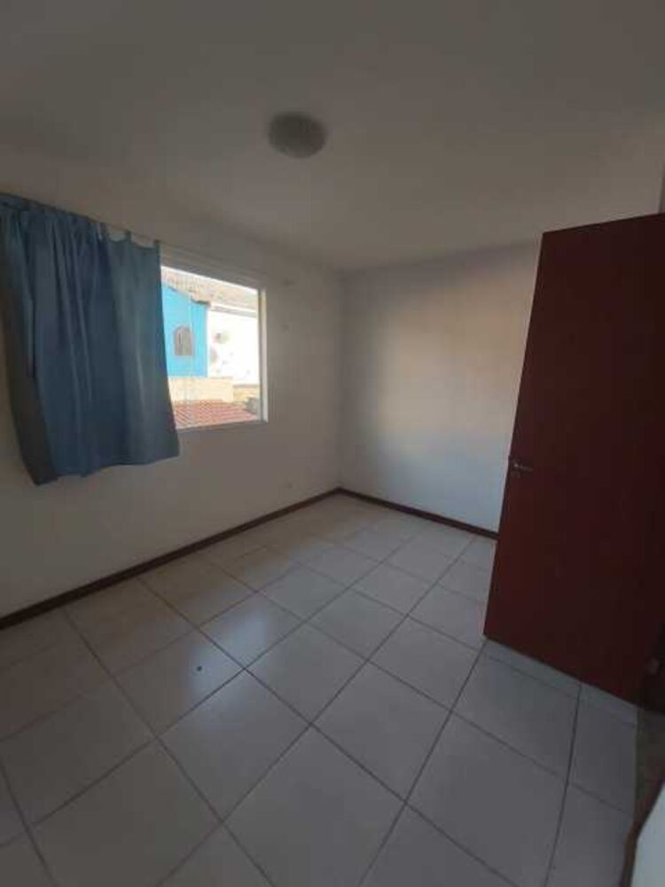 Casa à venda com 2 quartos, 69m² - Foto 10