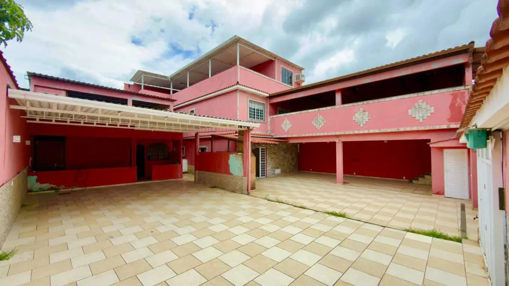 Casa, 6 quartos, 400 m² - Foto 1
