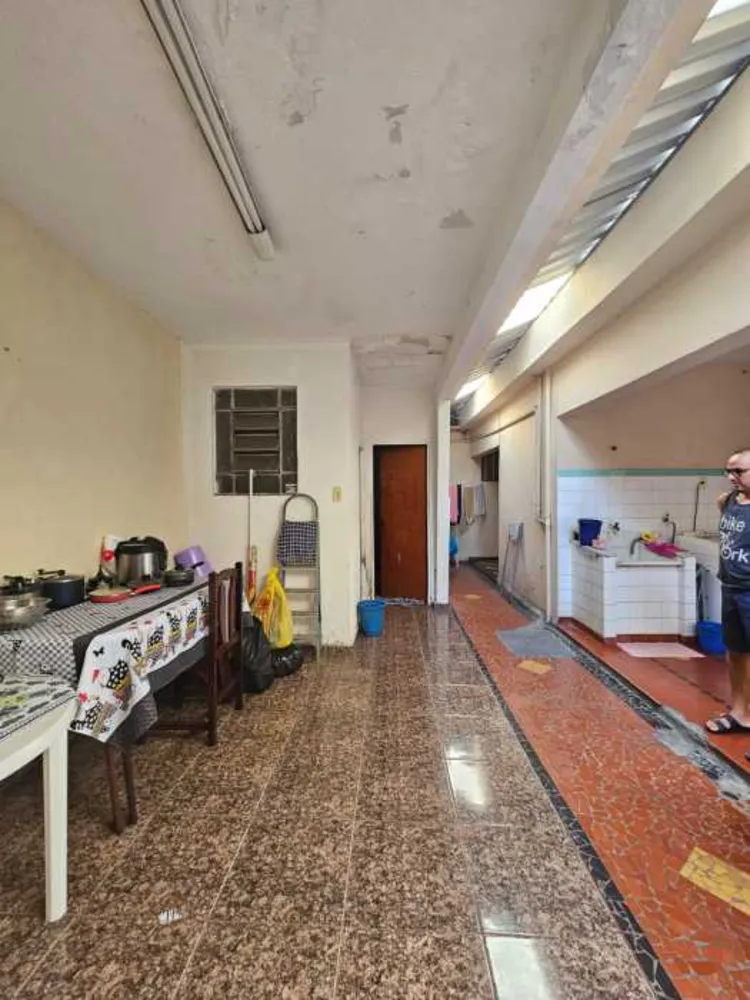 Casa, 2 quartos, 200 m² - Foto 1