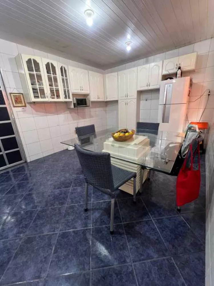 Casa, 3 quartos, 275 m² - Foto 11