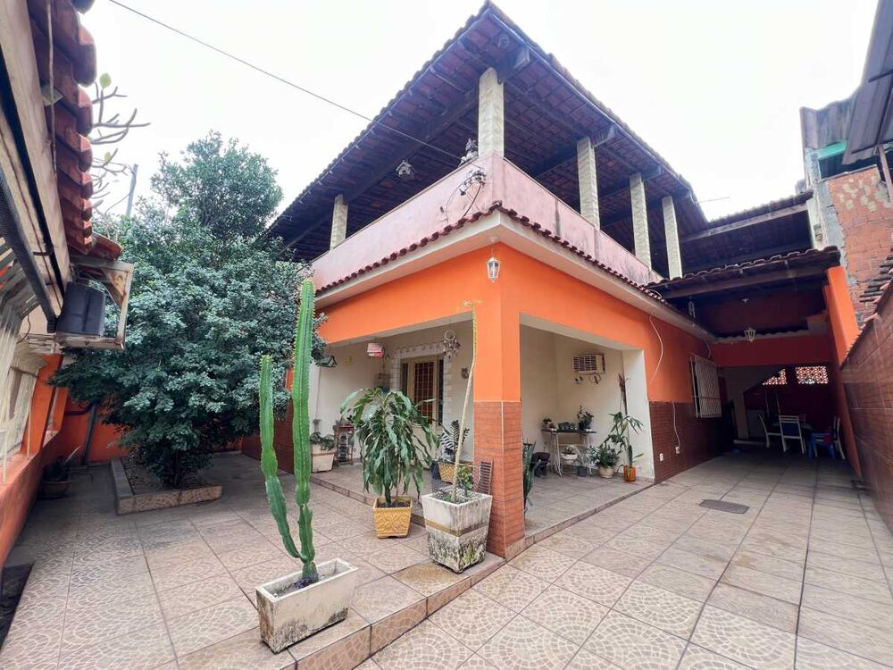 Casa, 3 quartos, 275 m² - Foto 1