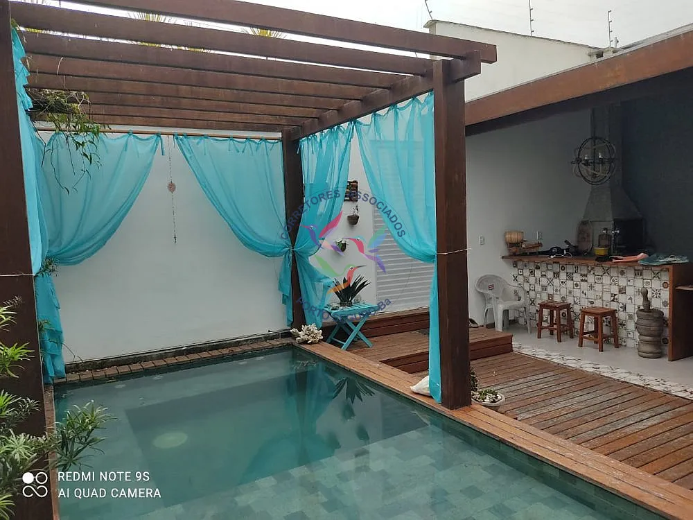 Casa, 3 quartos, 192 m² - Foto 1