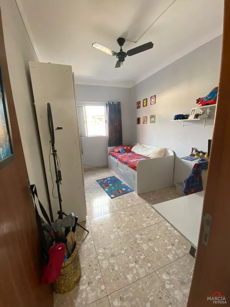 Casa à venda com 2 quartos, 60m² - Foto 18